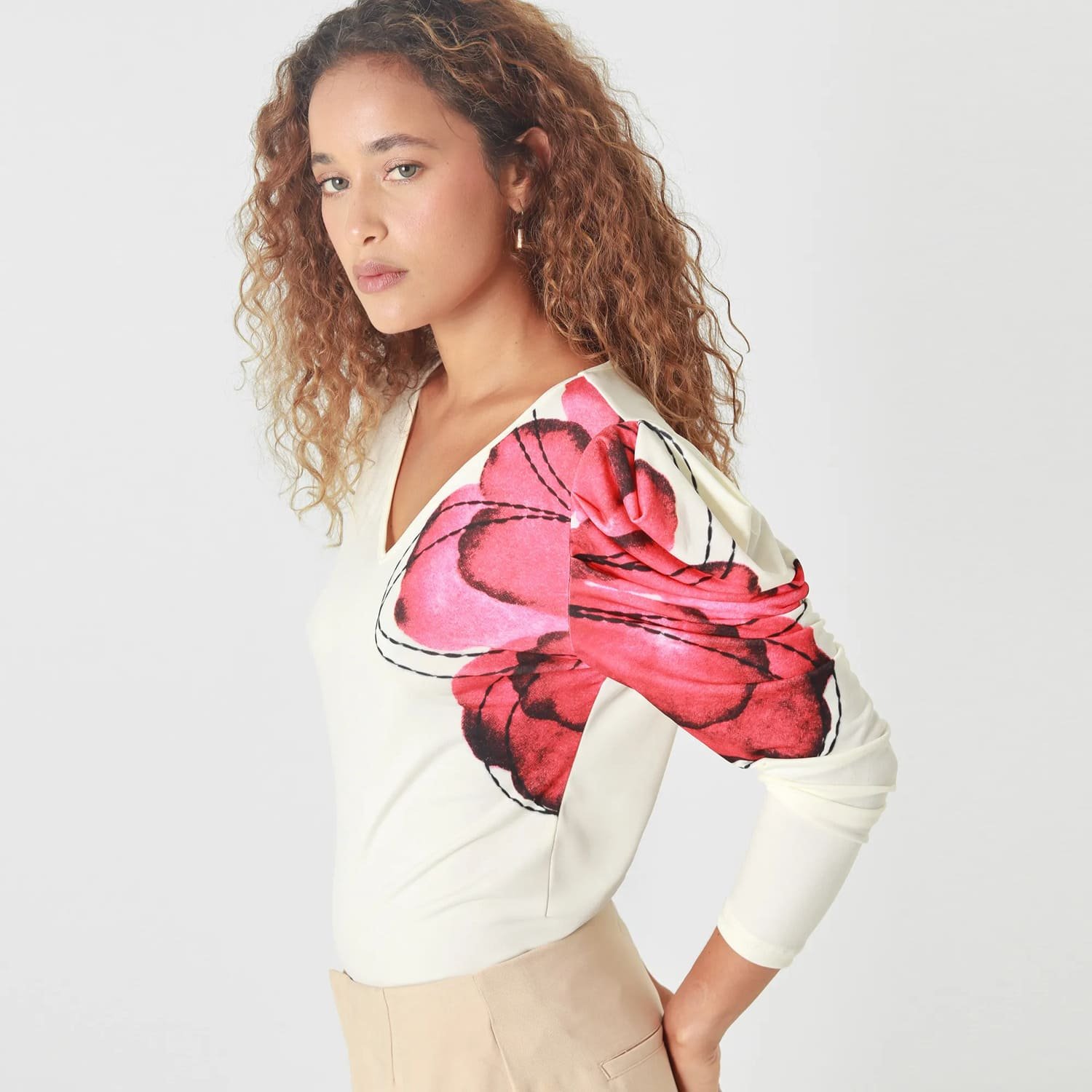 Asymmetric Floral Lantern Sleeve Top 3 Asymmetric Floral Lantern Sleeve Top - Image 3